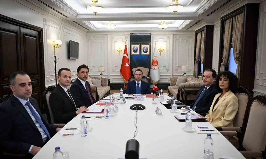 Bakan Gürlek Yunanistan’dan 3 ismin iadesini istedi