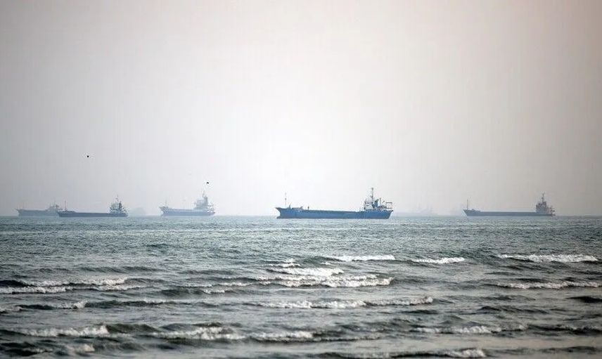 İran'dan Hürmüz Boğazı'nda geçiş kurallarına uymayan gemilere yaptırım uygulayacak