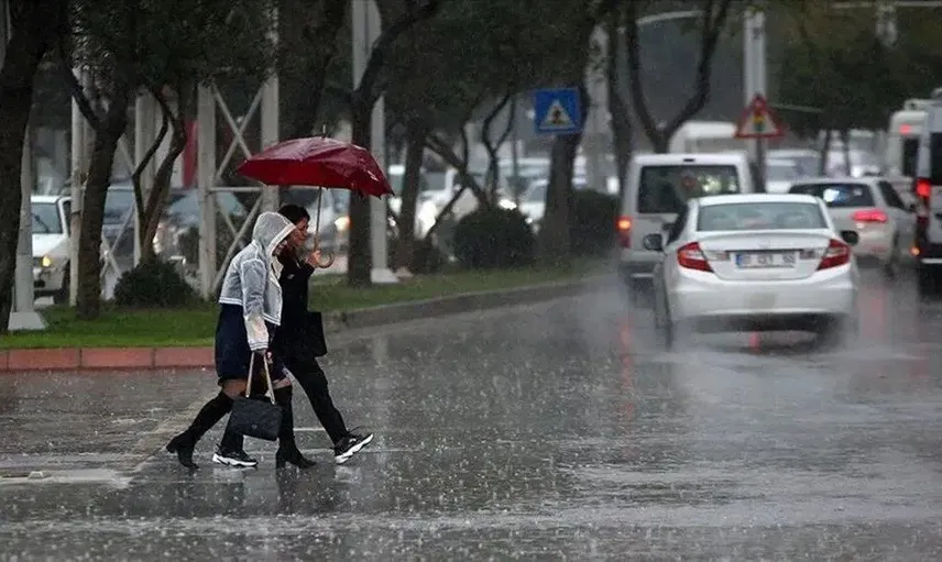 Meteoroloji saat verdi: Kuvvetli rüzgar ve sağanak geliyor