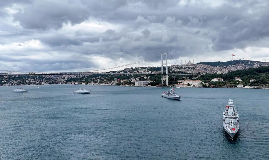 Preveze Deniz Zaferi’nin 488. yılında İstanbul Boğazı’nda görkemli geçiş
