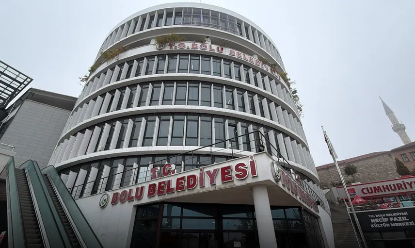 Bolu Belediyesi’ne operasyon: Başkan Yardımcısı ve 3 görevli gözaltında