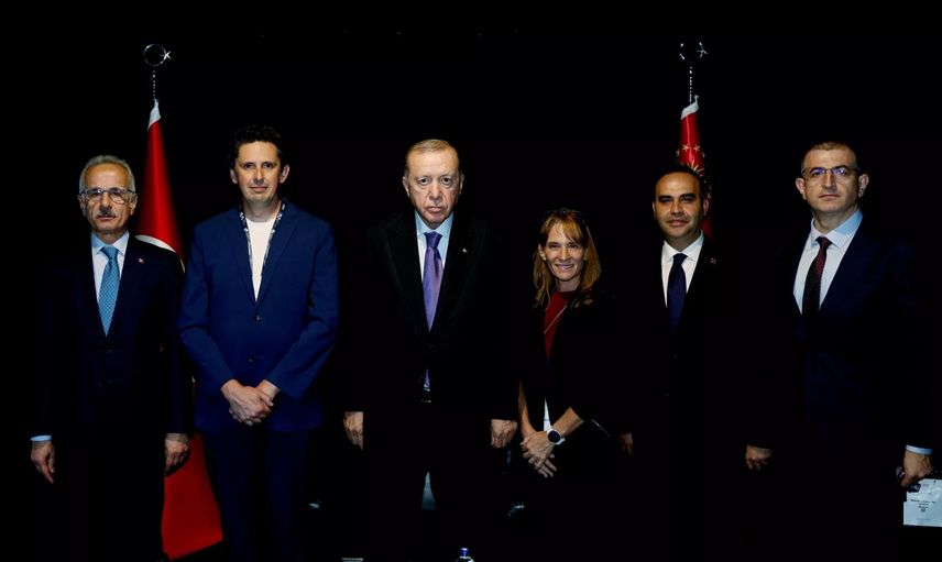 Cumhurbaşkanı Erdoğan, Antalya'da SpaceX yöneticilerini kabul etti