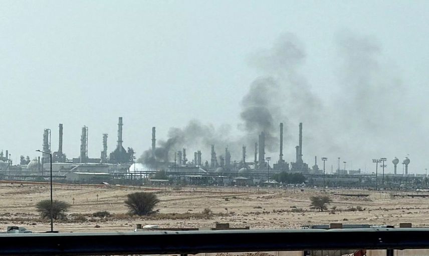 Yemen’de çatışmalar tırmandı: Husiler Aramco tesislerini hedef aldığını duyurdu