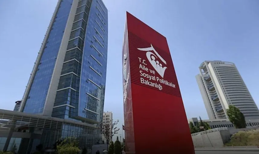 Antalya’da "Çocuk Güzellik Yarışması" skandalı:  Bakanlık suç duyurusunda bulundu