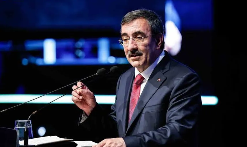 Cumhurbaşkanı Yardımcısı Yılmaz yıl sonu enflasyon ve büyüme tahminlerini açıkladı