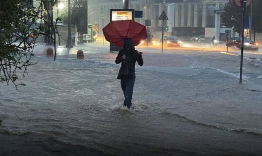 Meteoroloji’den 45 il için sarı ve turuncu alarm: İstanbul’da yağış öğleden sonra şiddetlenecek
