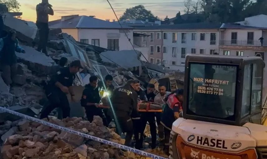 Zonguldak'ta bina çöktü